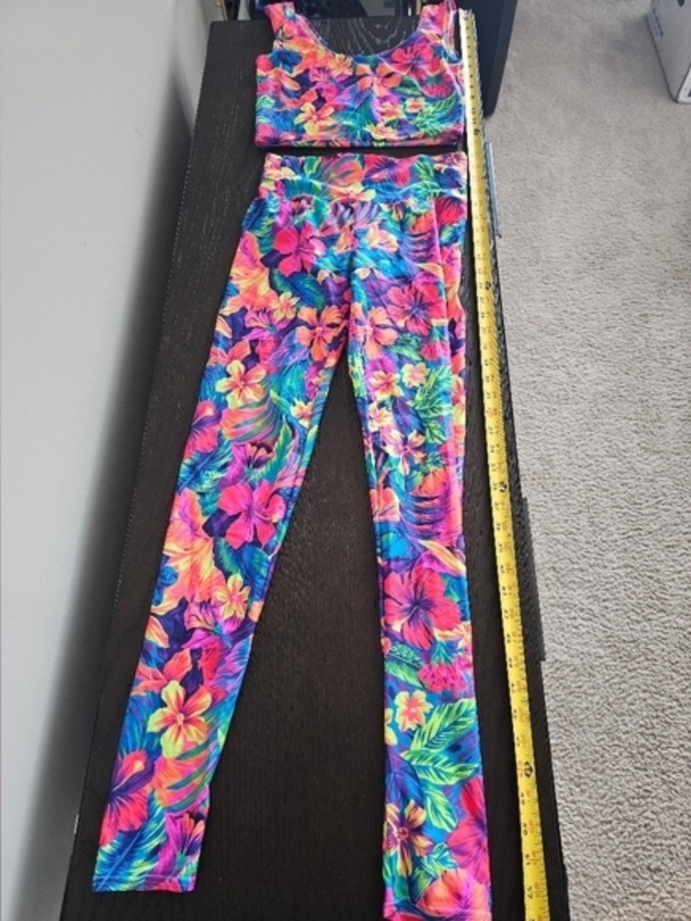 2 Piece UV Neon Tropical Floral Leggings And Crop - Vibrant Multicolor Festivals
